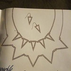 Necklace/earrings